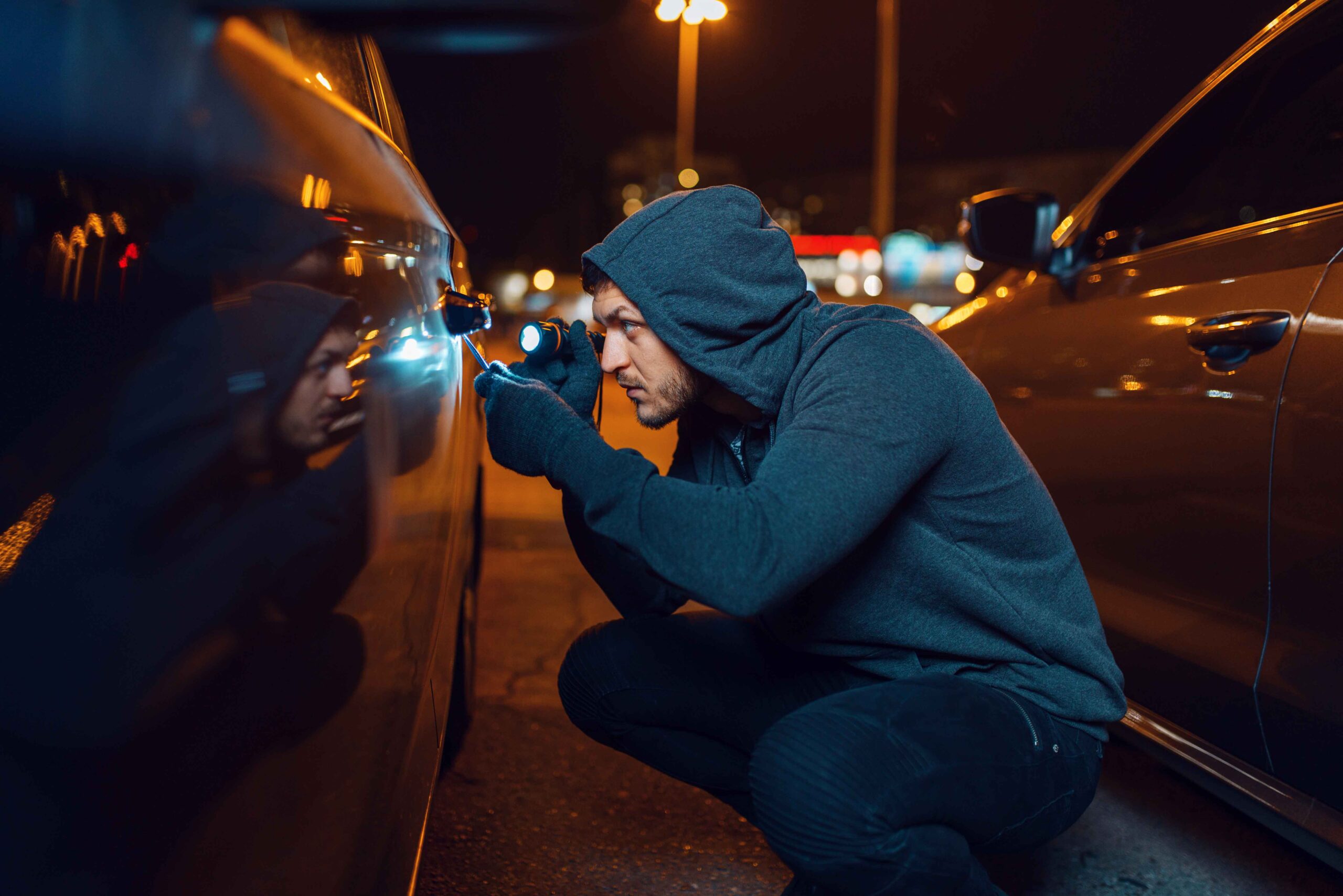 Car theft : How to protect yourself from car theft