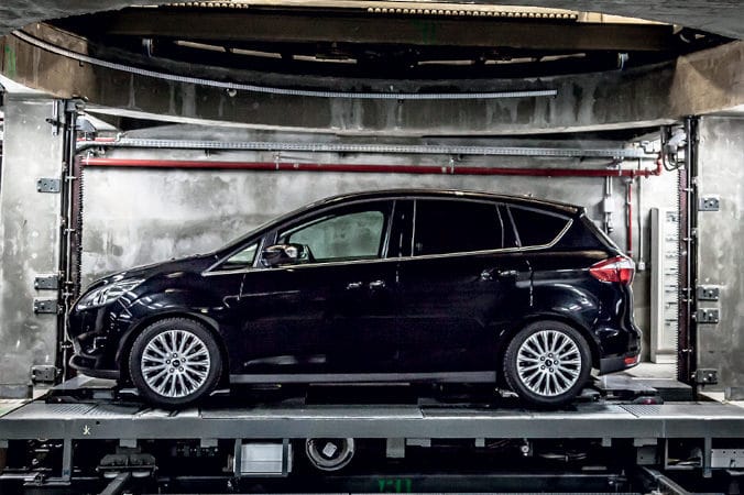 k - Compact Central Vertical Transporter with Rotation Option