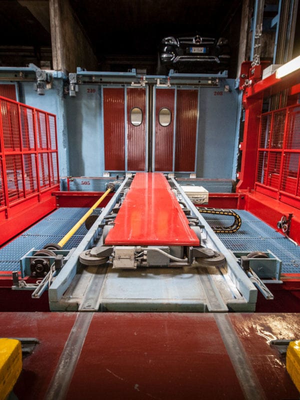 Robotic transfer car